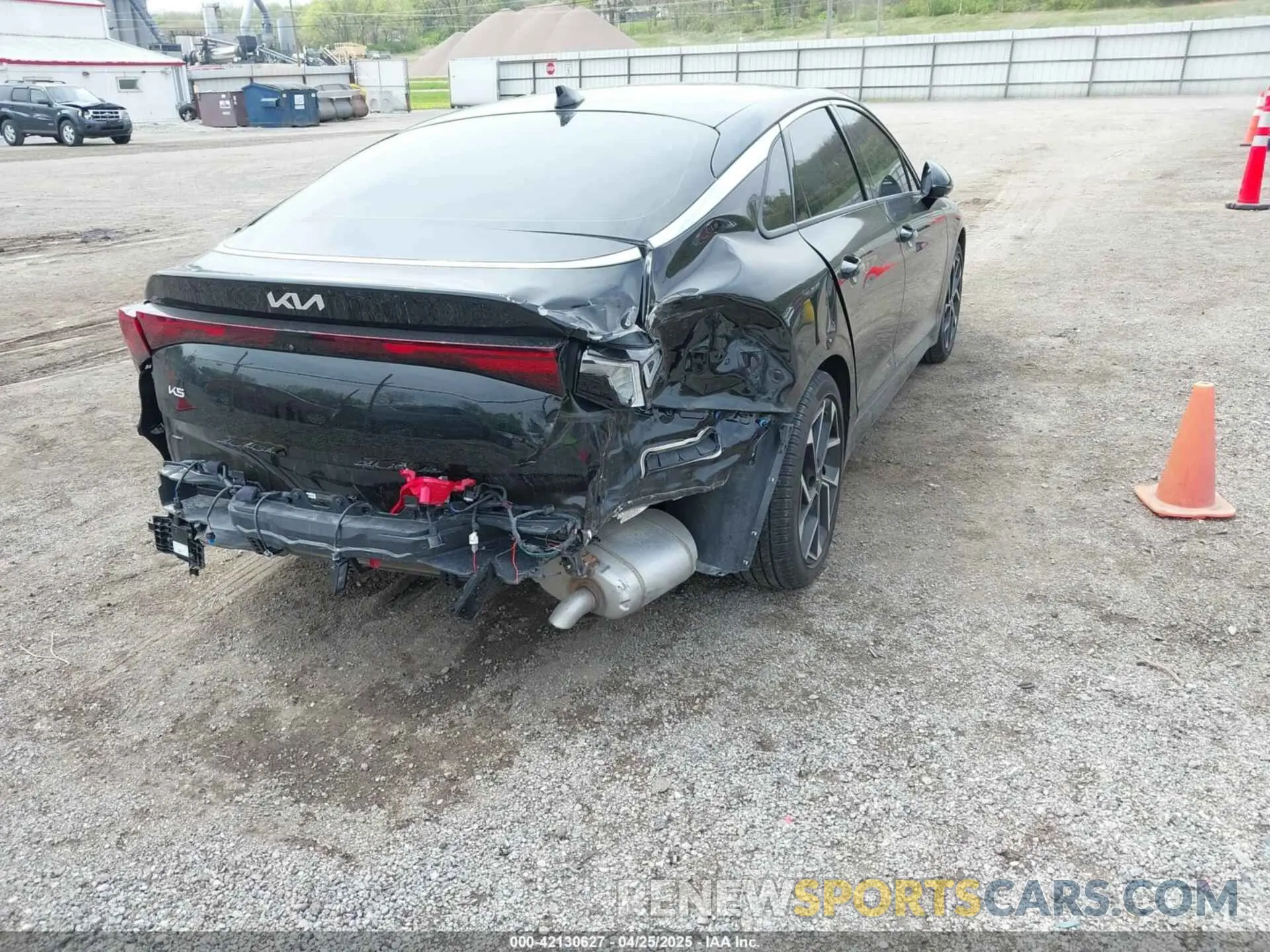 4 Photograph of a damaged car KNAG34J70S5270700 KIA K5 2025