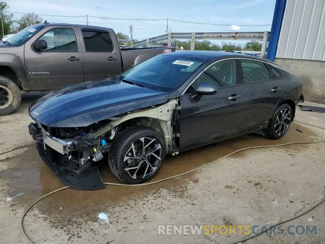 1 Photograph of a damaged car KNAG34J74S5307733 KIA K5 2025