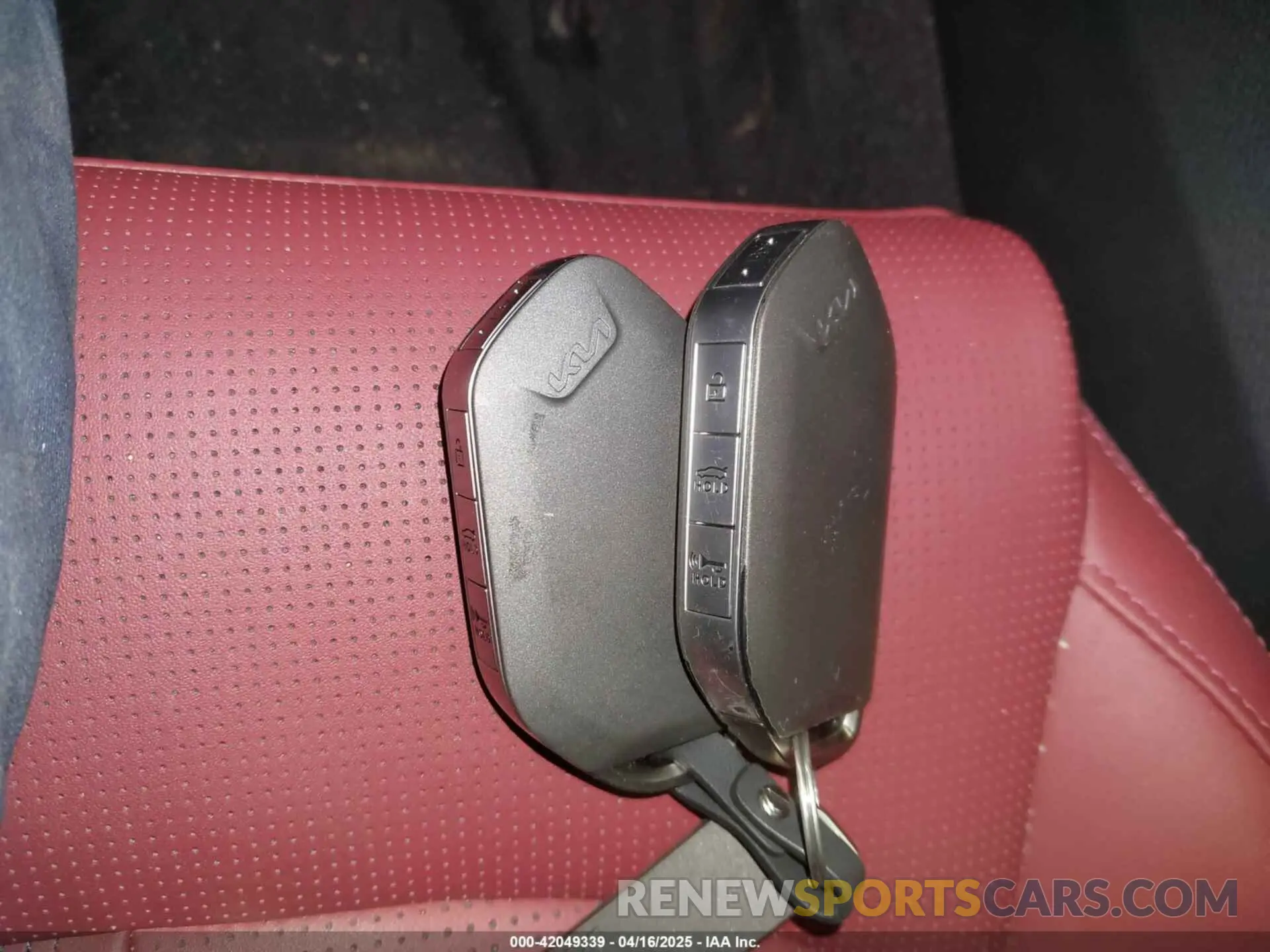11 Photograph of a damaged car KNAG64J72S5325655 KIA K5 2025