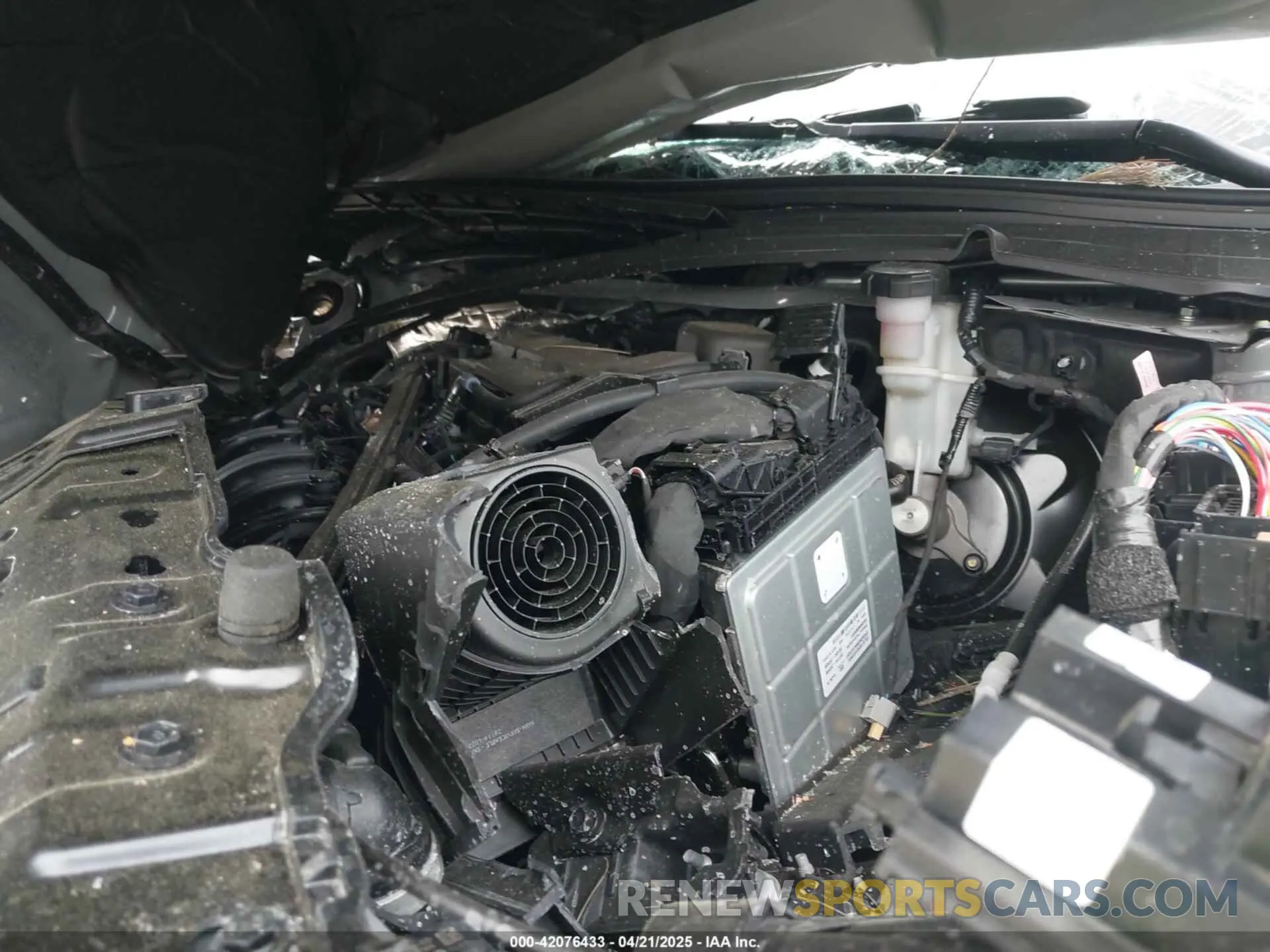 10 Фотография поврежденного автомобиля KNAG64J72S5350183 KIA K5 2025