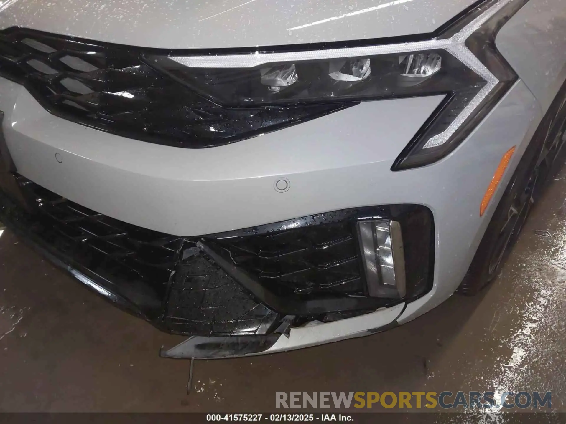 6 Photograph of a damaged car KNAG64J74S5270867 KIA K5 2025