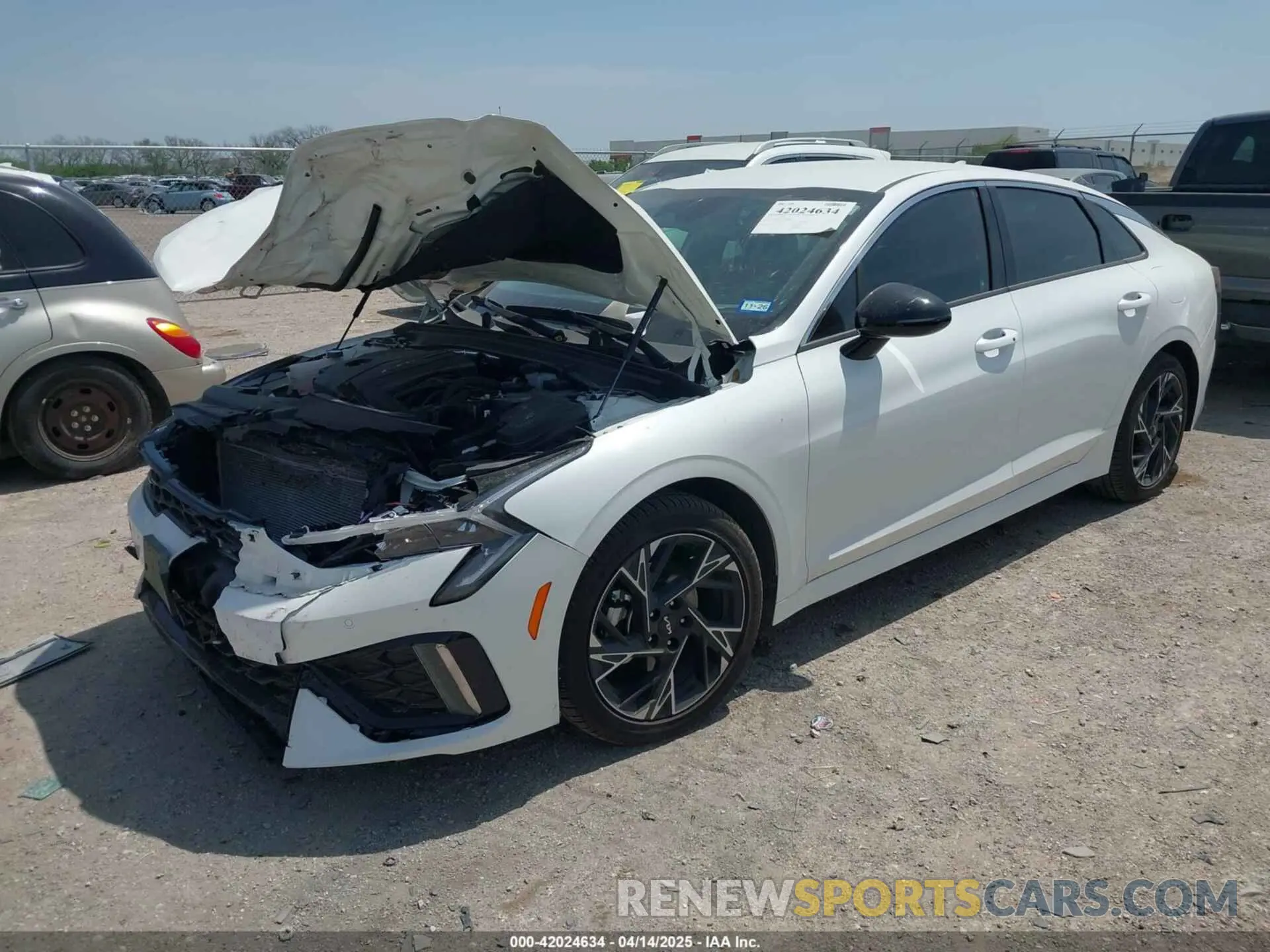 2 Photograph of a damaged car KNAG64J74S5294747 KIA K5 2025
