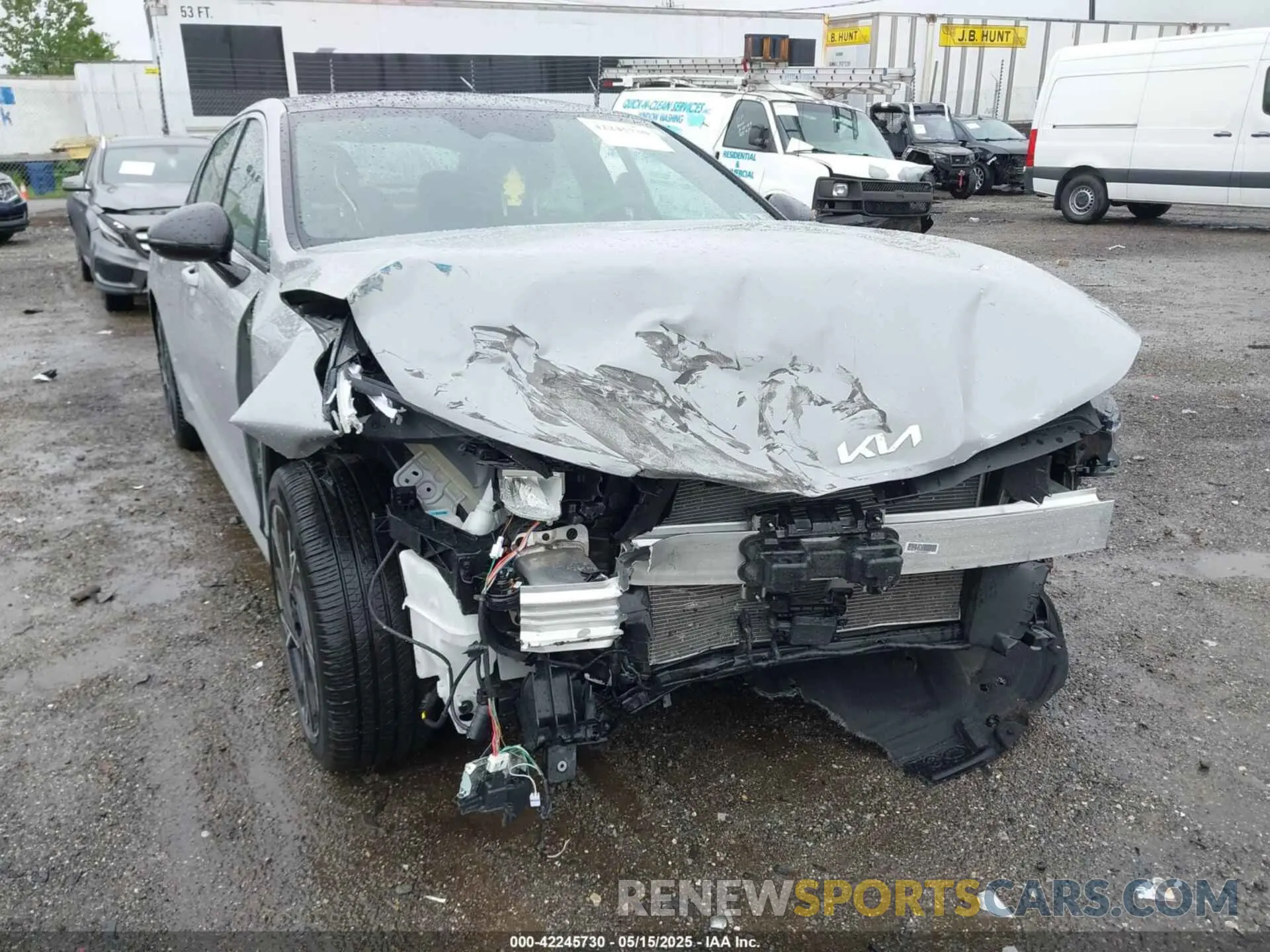 6 Photograph of a damaged car KNAG64J74S5305956 KIA K5 2025