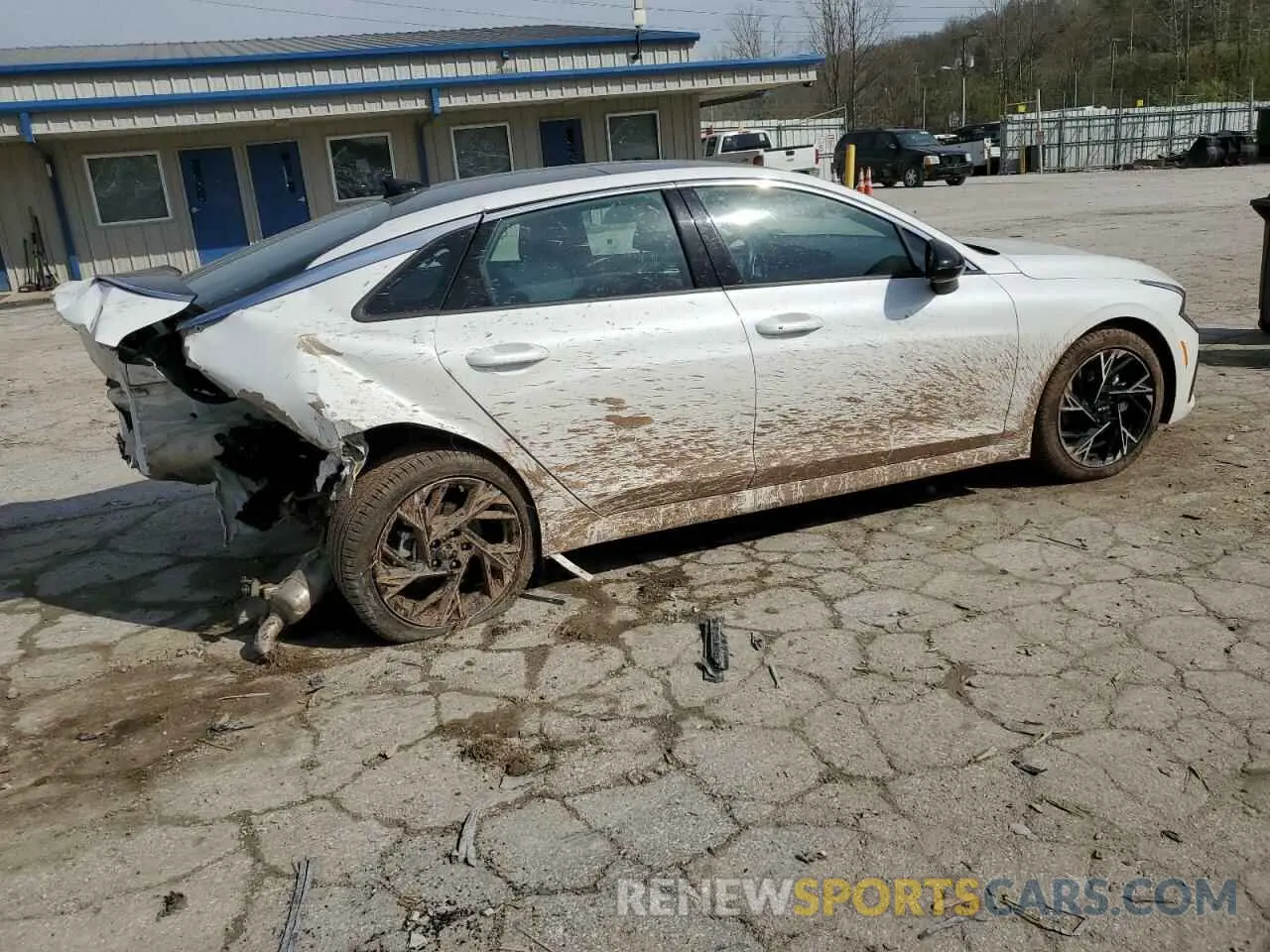 3 Фотография поврежденного автомобиля KNAG64J76S5324492 KIA K5 2025