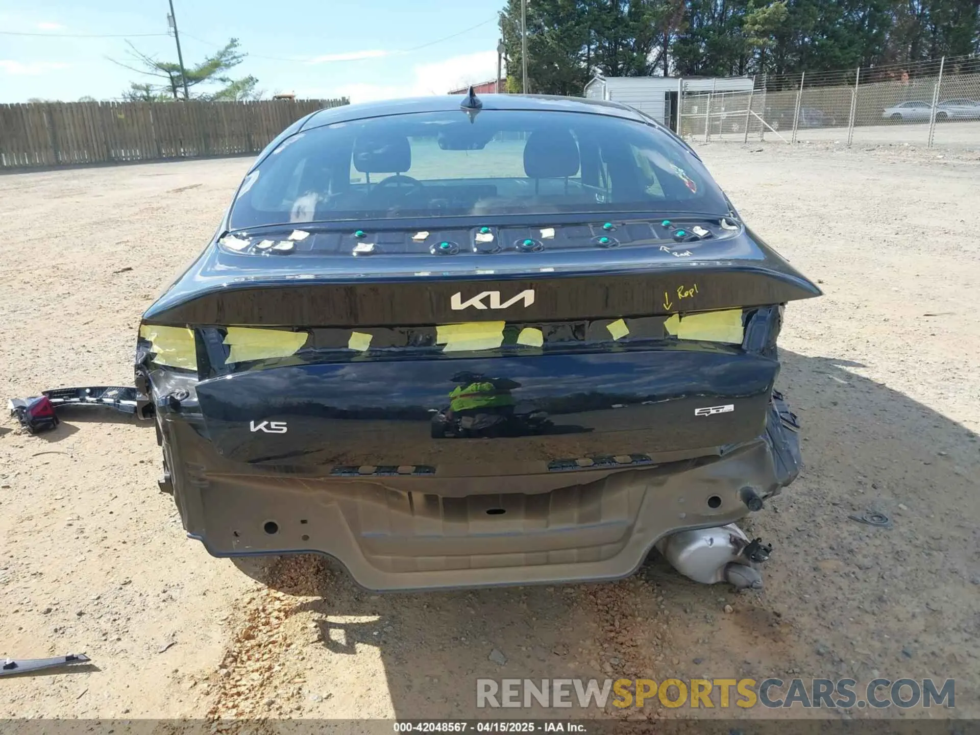 17 Photograph of a damaged car KNAG64J77S5301304 KIA K5 2025