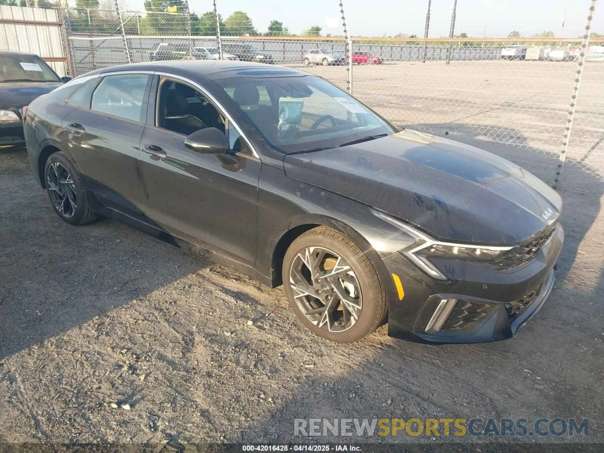 1 Photograph of a damaged car KNAG64J77S5355315 KIA K5 2025