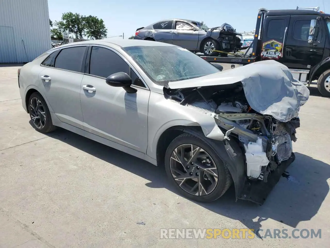 4 Photograph of a damaged car KNAG64J79S5309811 KIA K5 2025