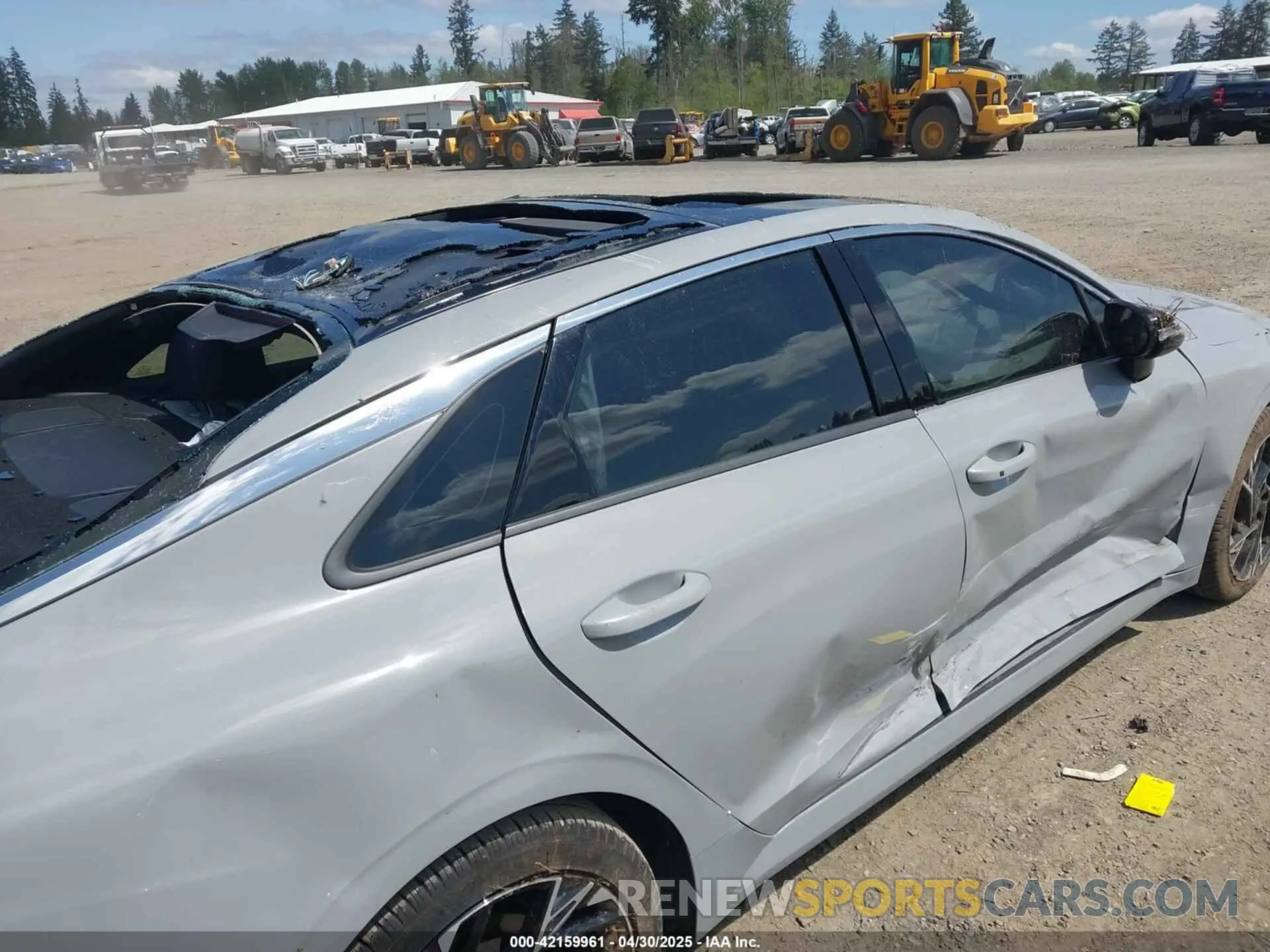 6 Photograph of a damaged car KNAG64J7XS5287253 KIA K5 2025