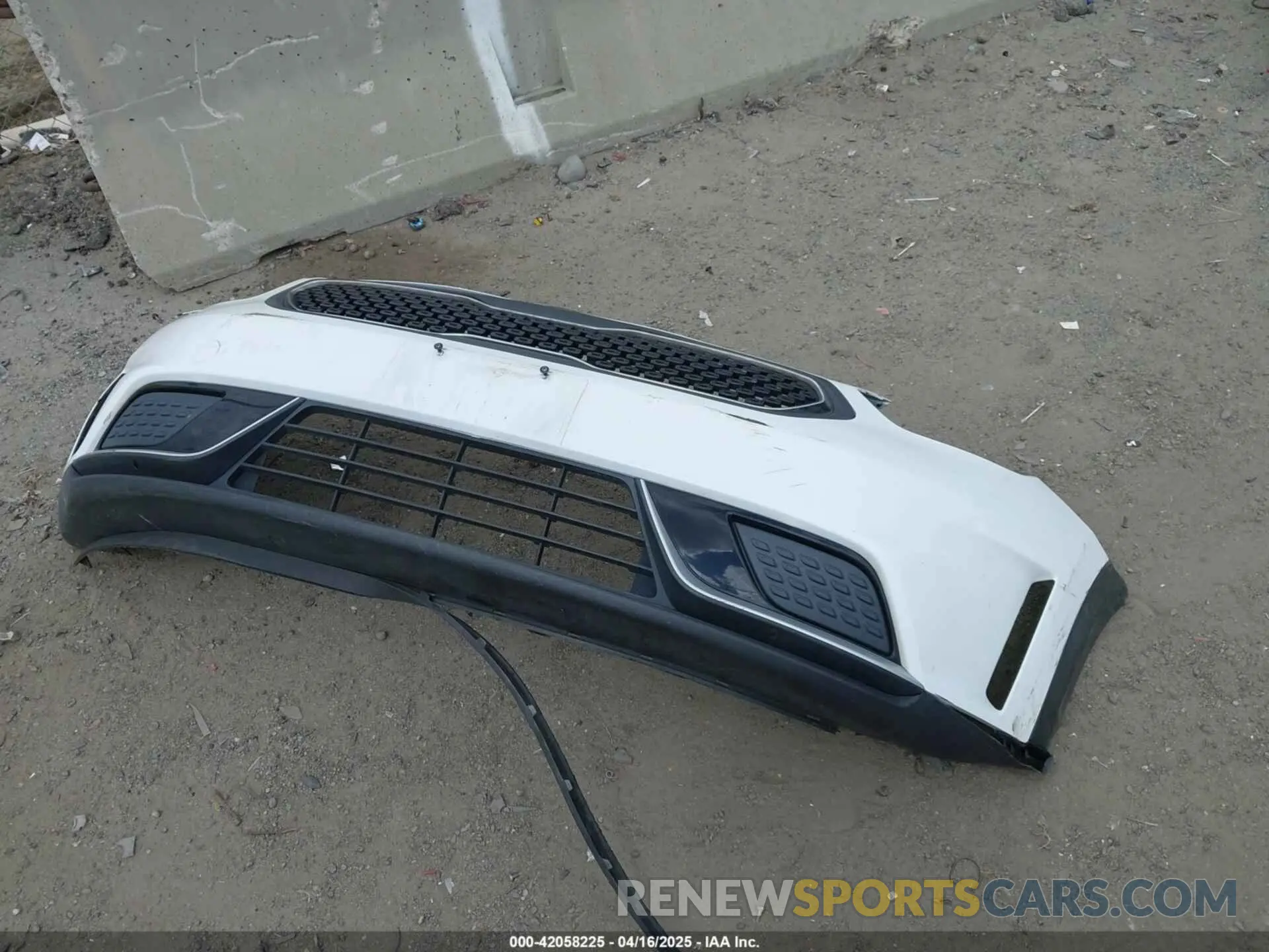 12 Фотография поврежденного автомобиля KNDCB3LC0K5243232 KIA NIRO 2019
