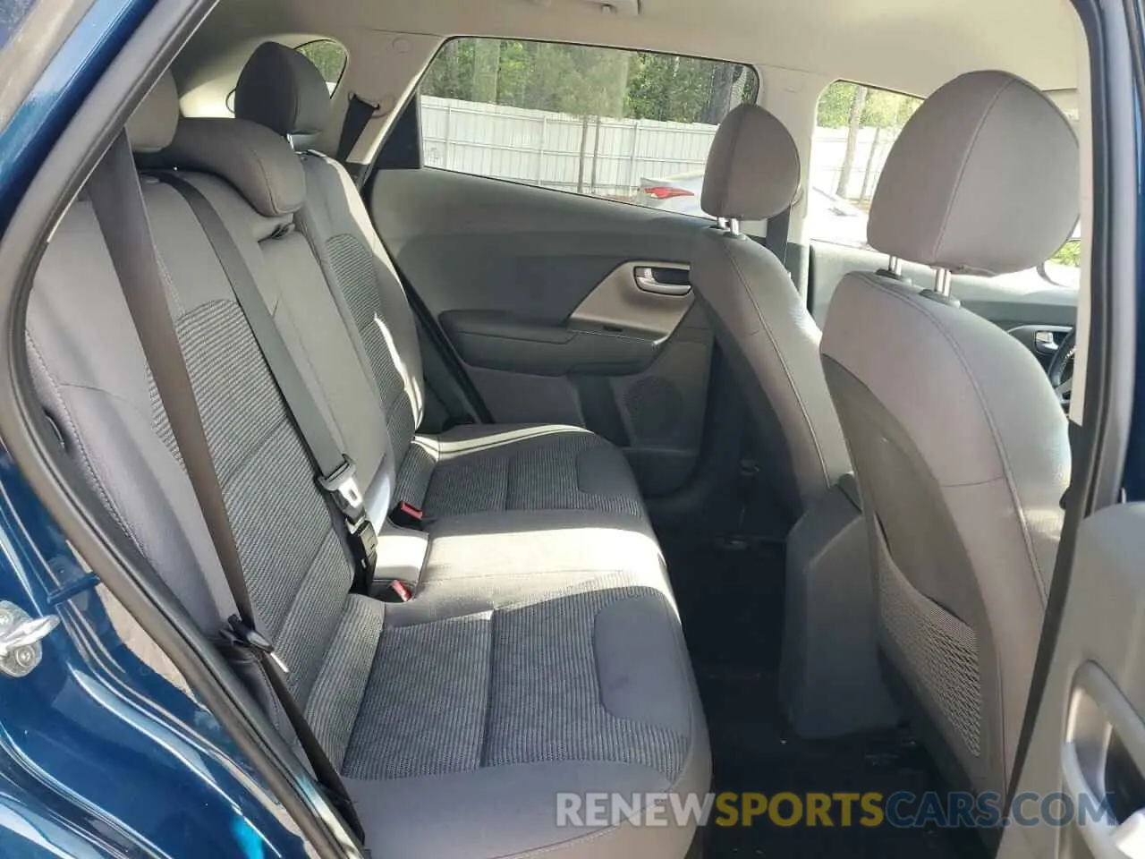 11 Photograph of a damaged car KNDCB3LC1K5296974 KIA NIRO 2019