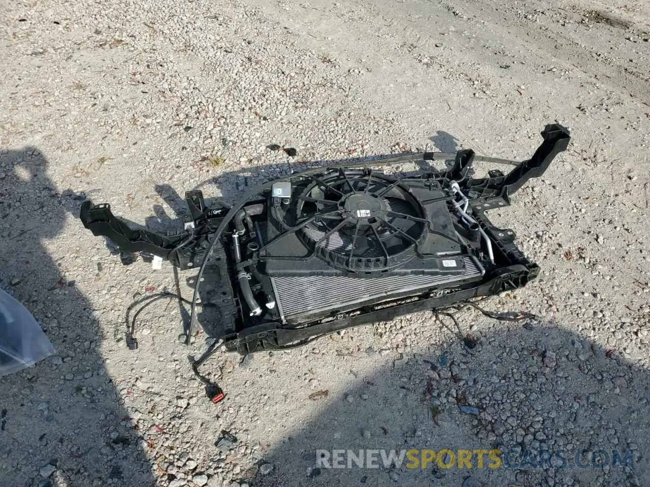 13 Photograph of a damaged car KNDCB3LC1K5296974 KIA NIRO 2019