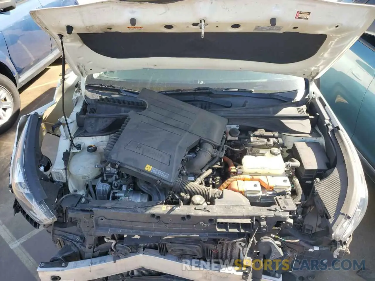 14 Photograph of a damaged car KNDCB3LC1K5298157 KIA NIRO 2019