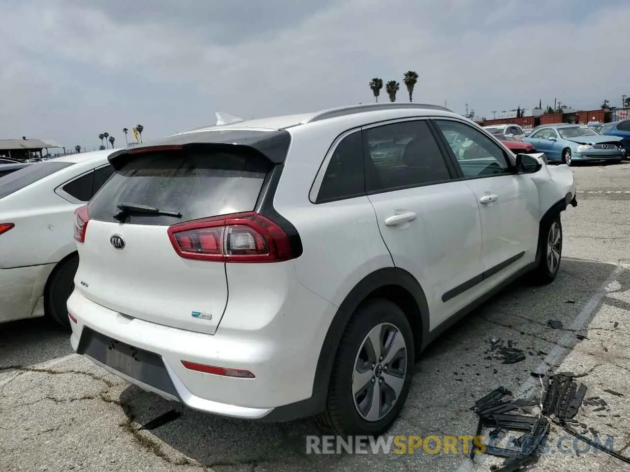 3 Photograph of a damaged car KNDCB3LC1K5298157 KIA NIRO 2019