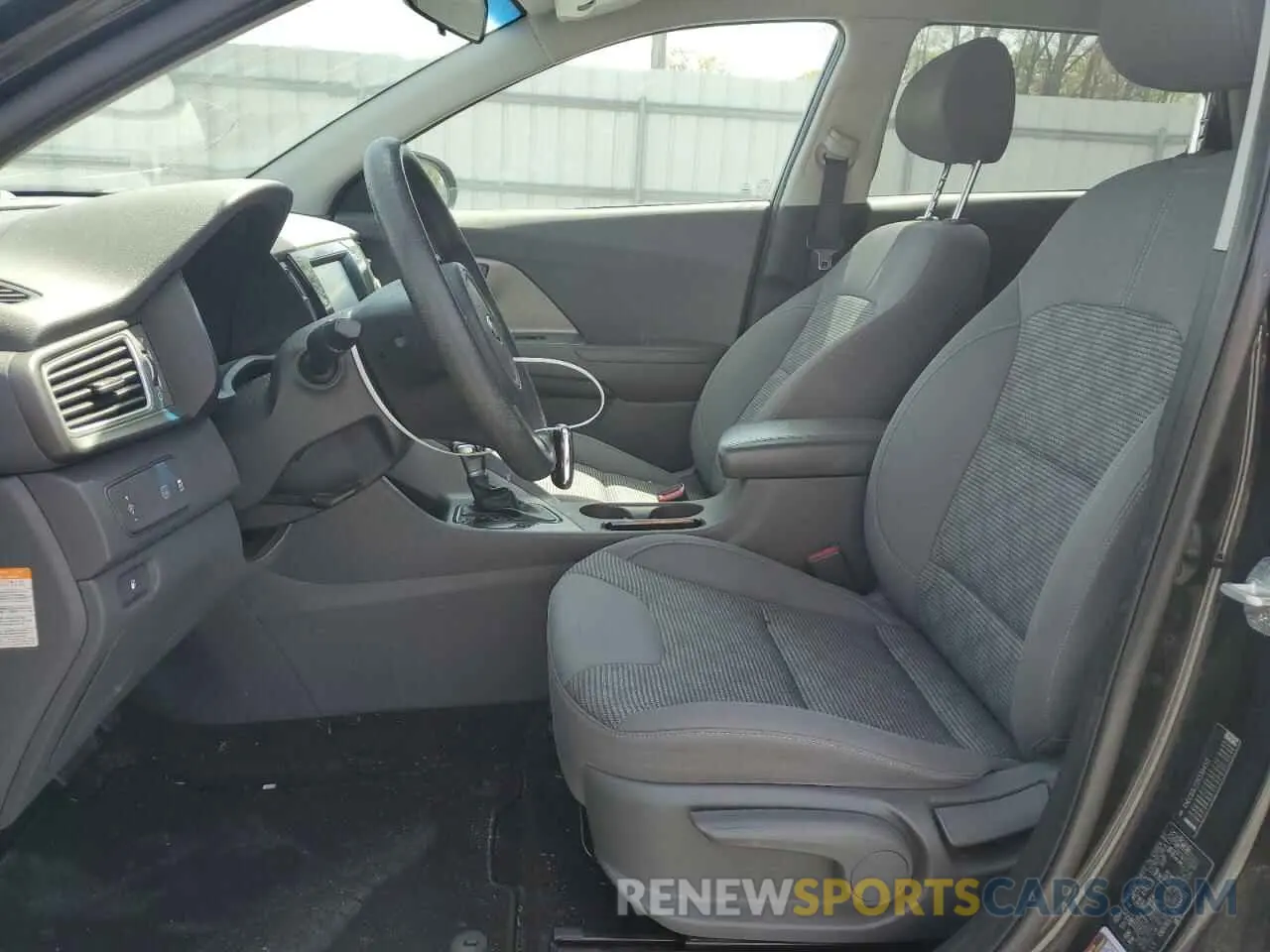 7 Photograph of a damaged car KNDCB3LC2K5334311 KIA NIRO 2019