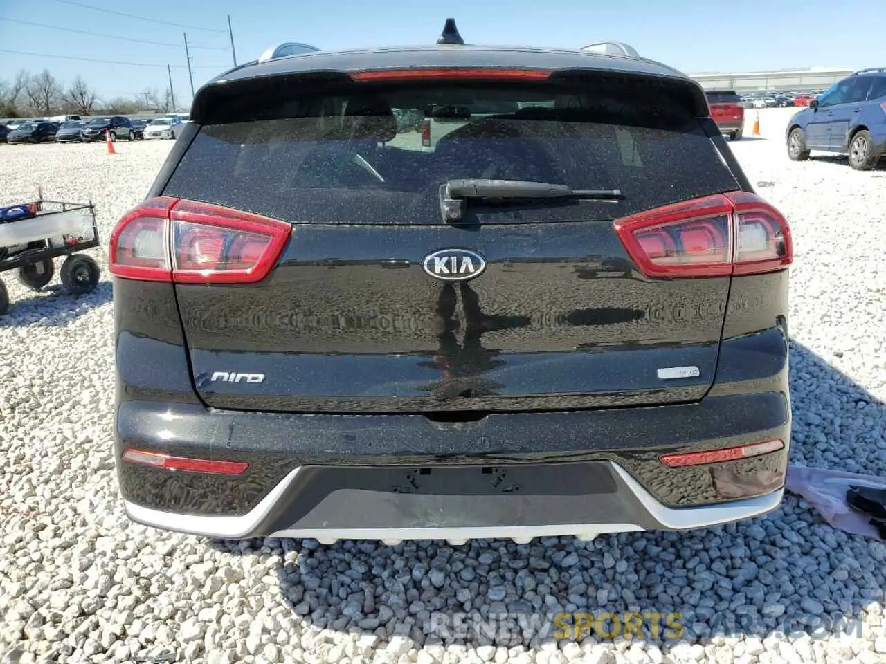 6 Photograph of a damaged car KNDCB3LC3K5240941 KIA NIRO 2019