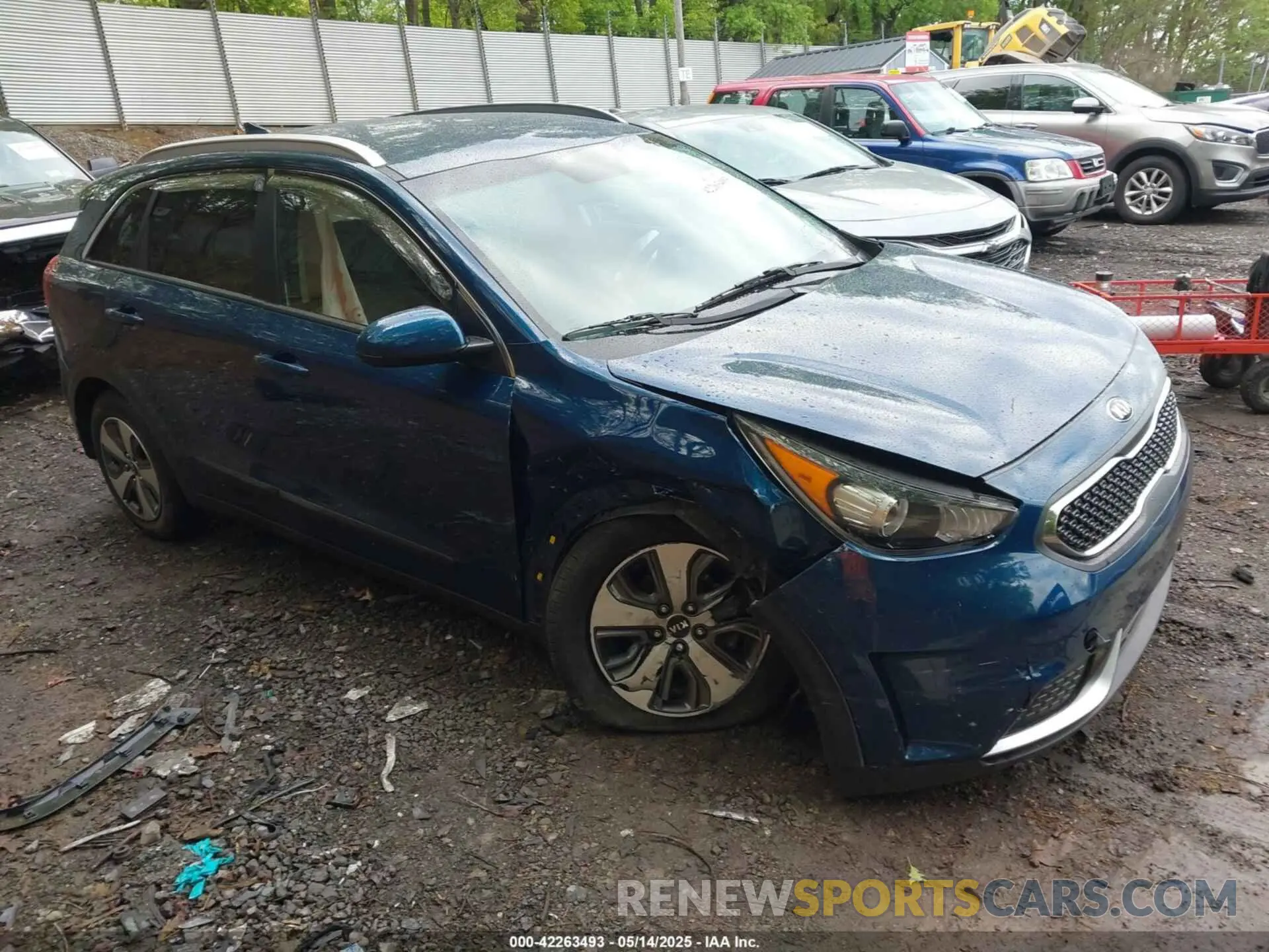 1 Photograph of a damaged car KNDCB3LC4K5339008 KIA NIRO 2019