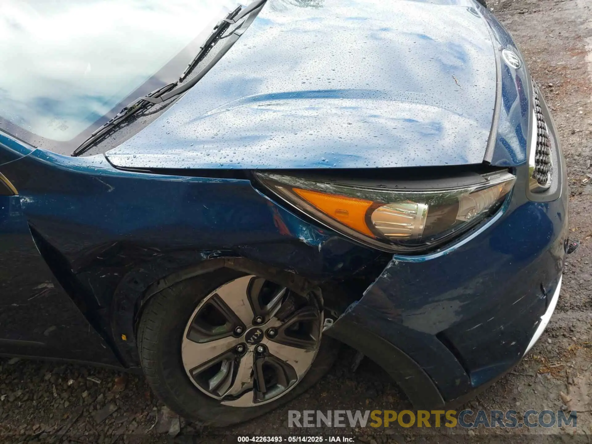 6 Photograph of a damaged car KNDCB3LC4K5339008 KIA NIRO 2019