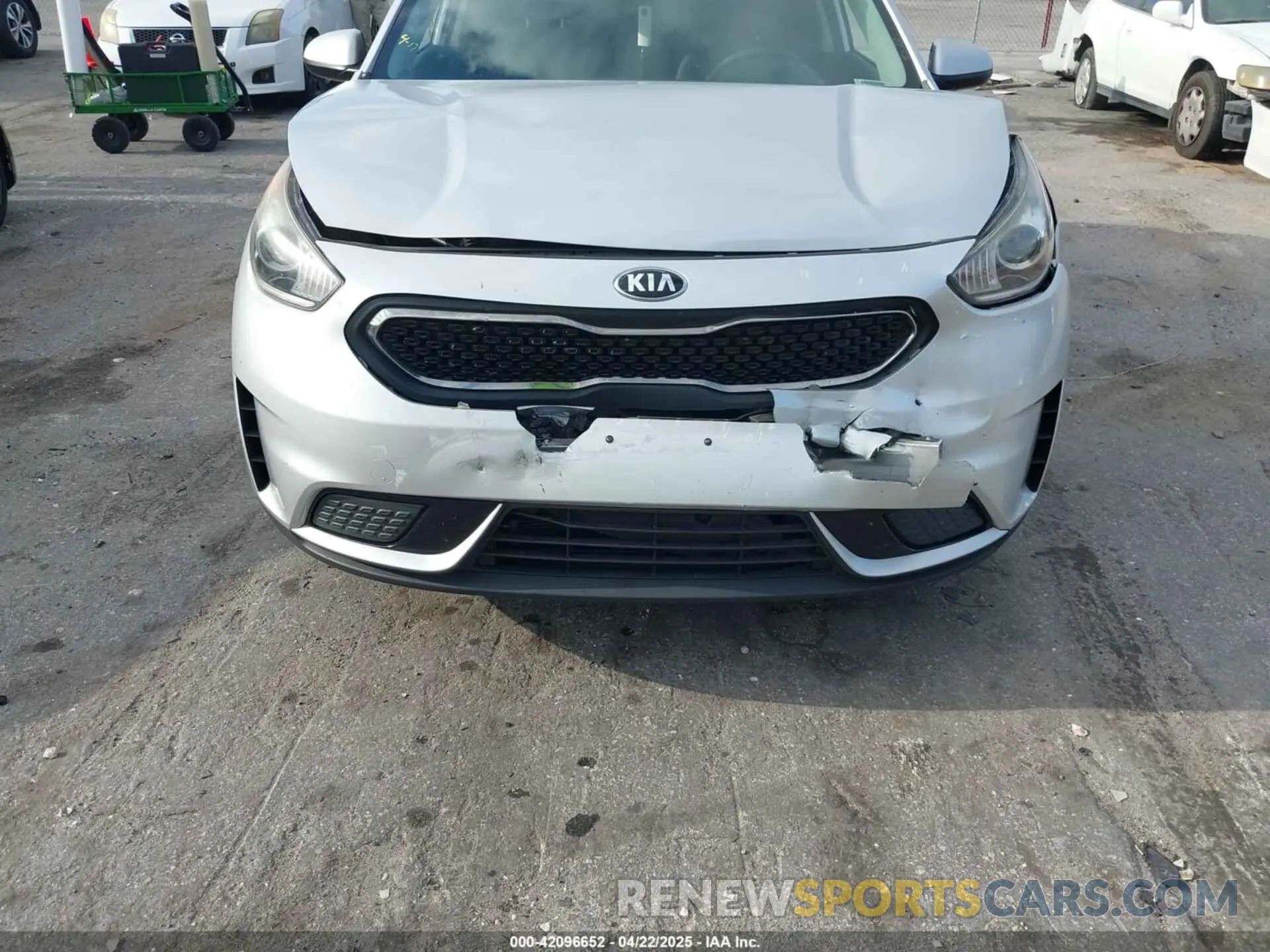 6 Photograph of a damaged car KNDCB3LC7K5231434 KIA NIRO 2019