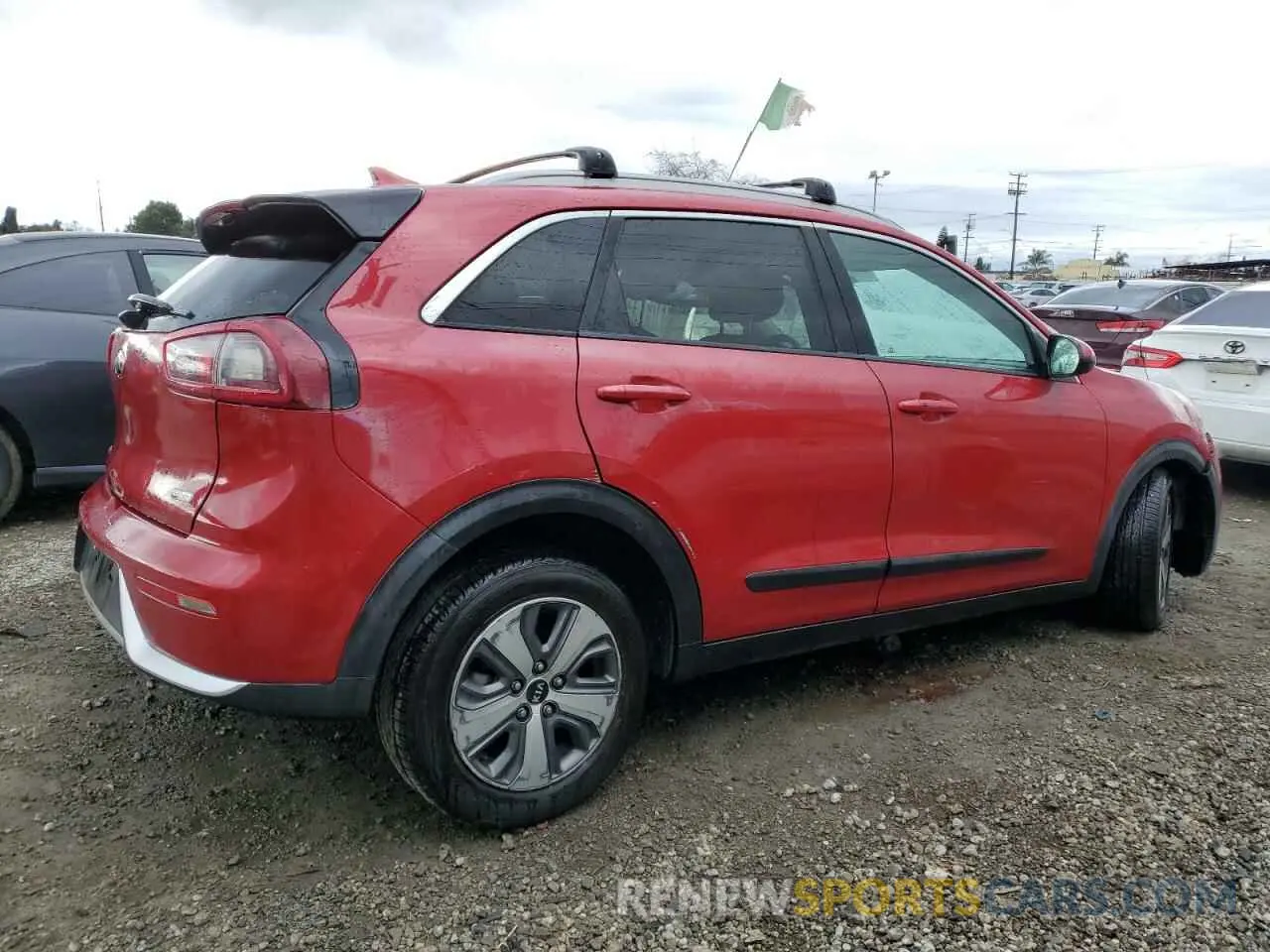 3 Photograph of a damaged car KNDCB3LC7K5243082 KIA NIRO 2019