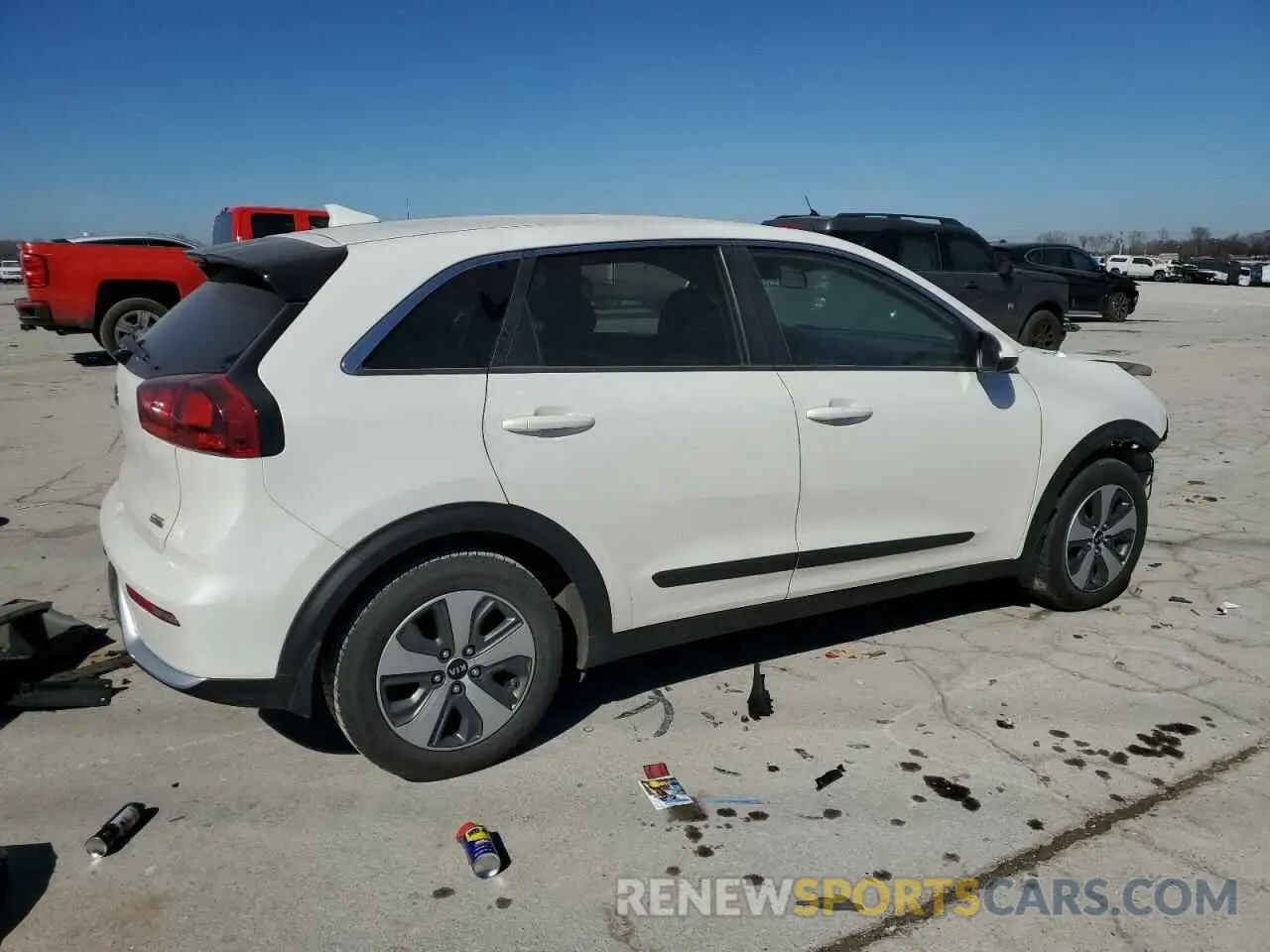 3 Photograph of a damaged car KNDCB3LC7K5264417 KIA NIRO 2019