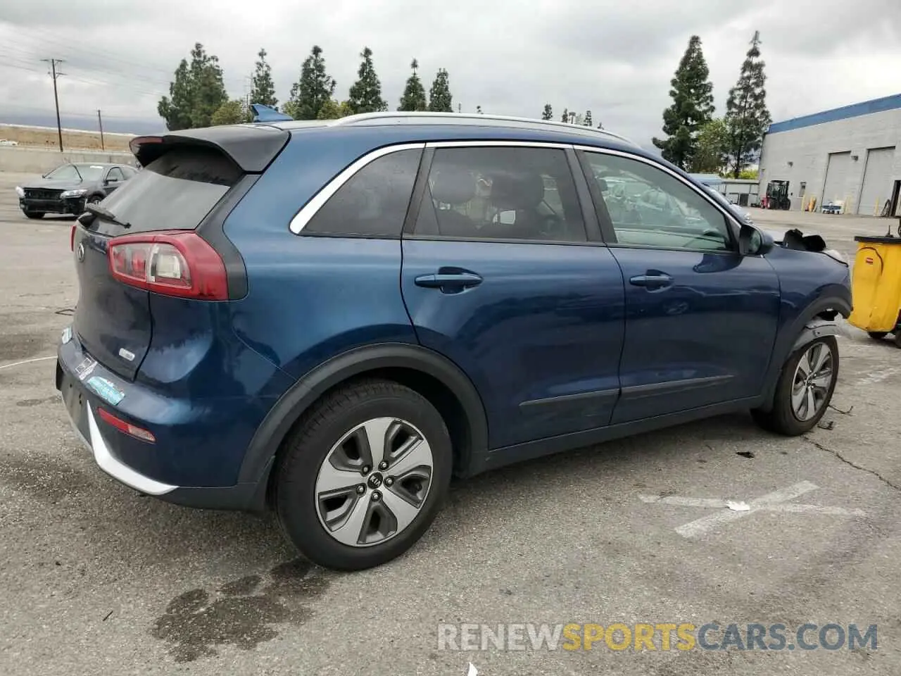 3 Фотография поврежденного автомобиля KNDCB3LCXK5241830 KIA NIRO 2019