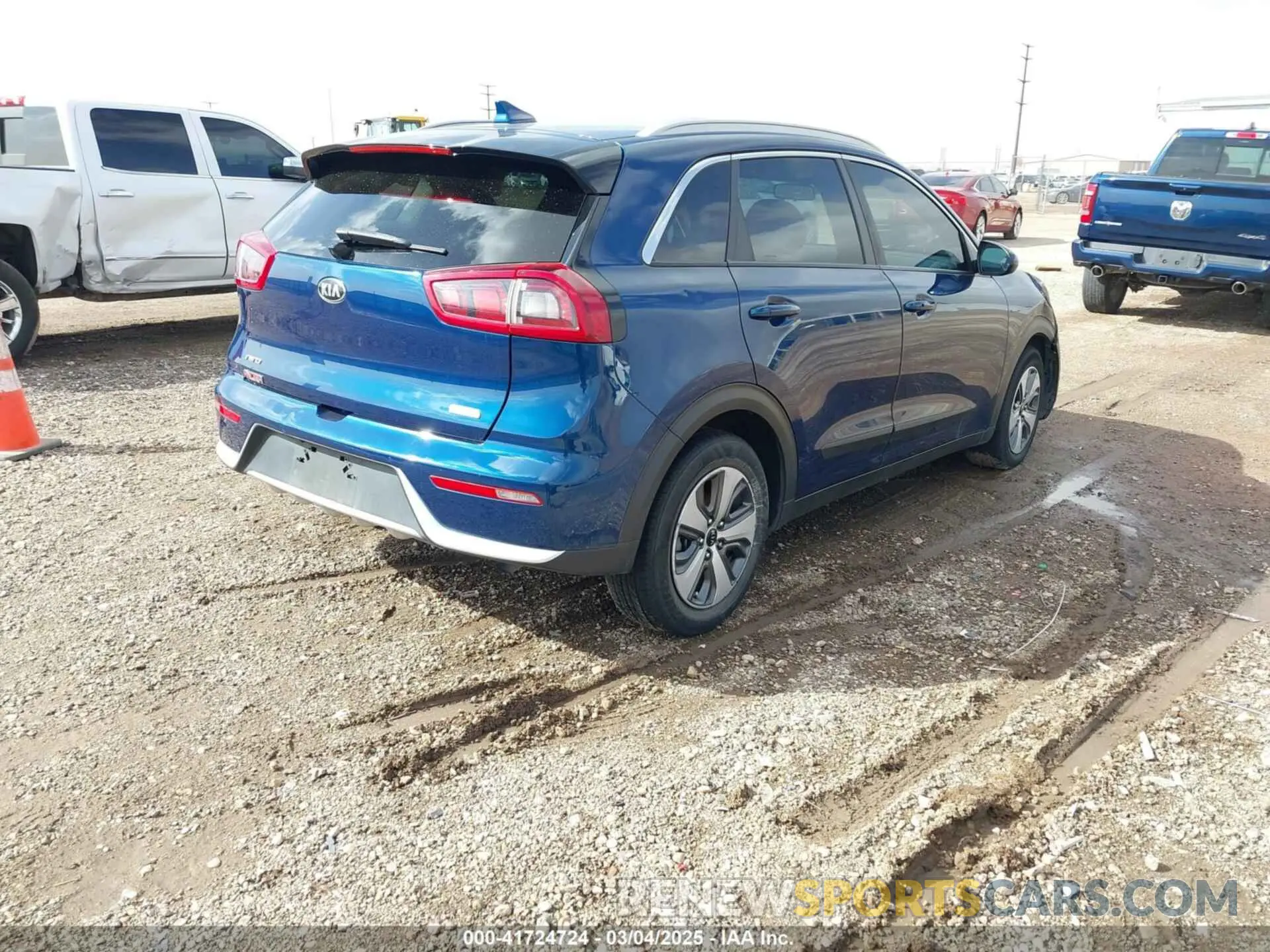 3 Photograph of a damaged car KNDCB3LCXK5248552 KIA NIRO 2019