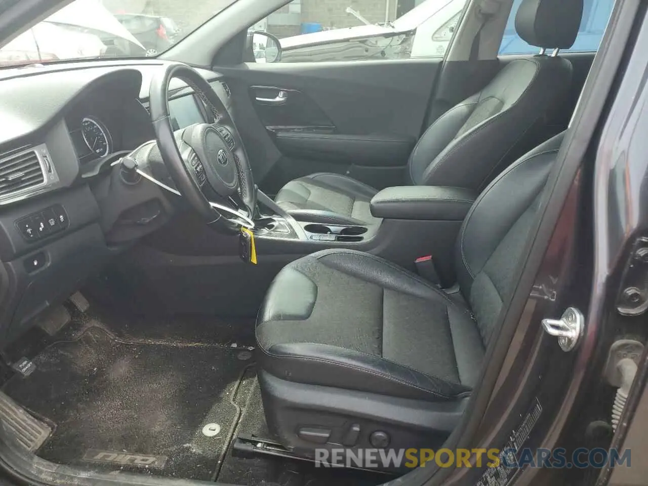 7 Photograph of a damaged car KNDCC3LC0K5223334 KIA NIRO 2019