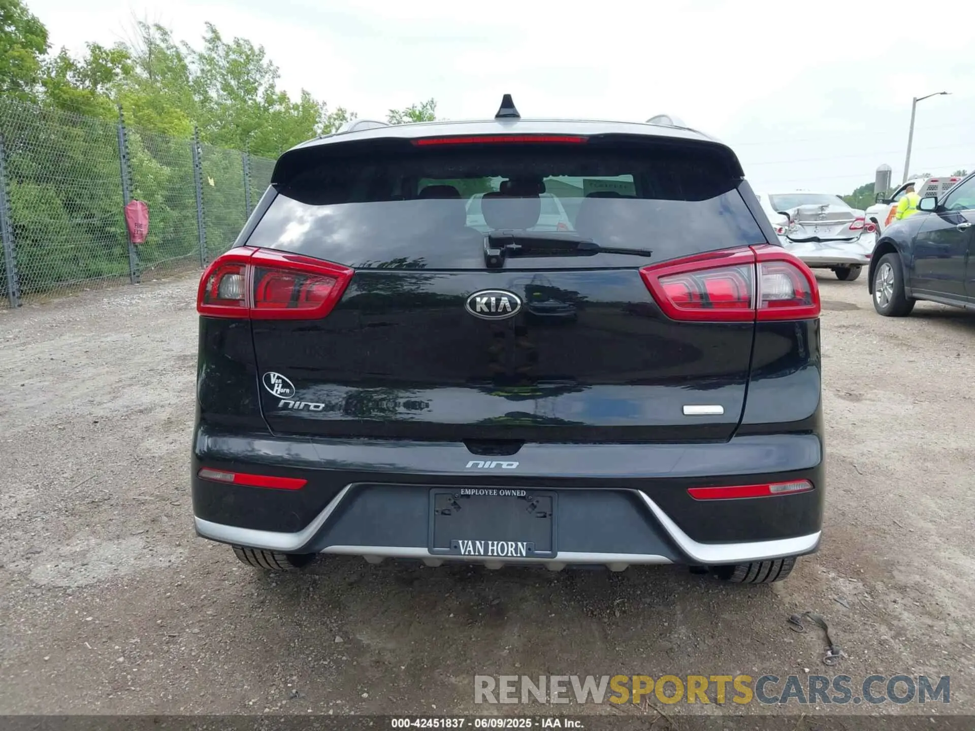 16 Фотография поврежденного автомобиля KNDCC3LC1K5221690 KIA NIRO 2019