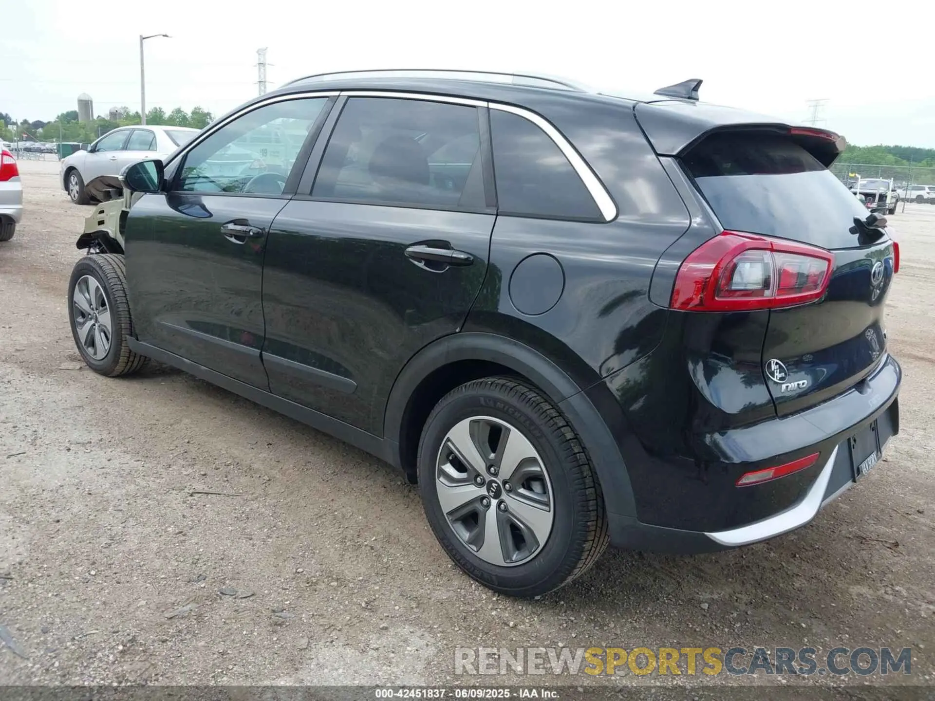 3 Фотография поврежденного автомобиля KNDCC3LC1K5221690 KIA NIRO 2019