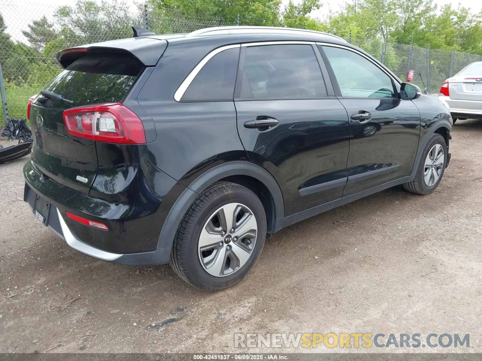4 Фотография поврежденного автомобиля KNDCC3LC1K5221690 KIA NIRO 2019