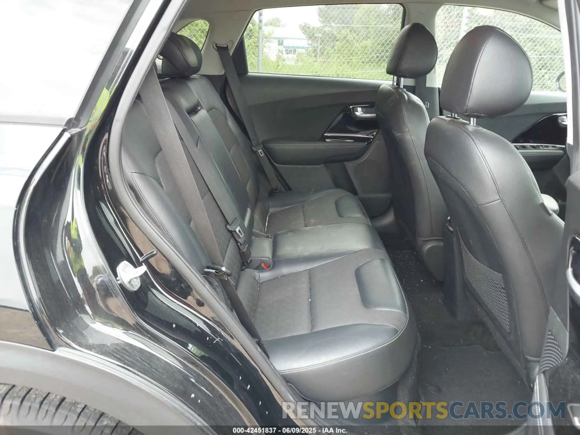 8 Фотография поврежденного автомобиля KNDCC3LC1K5221690 KIA NIRO 2019