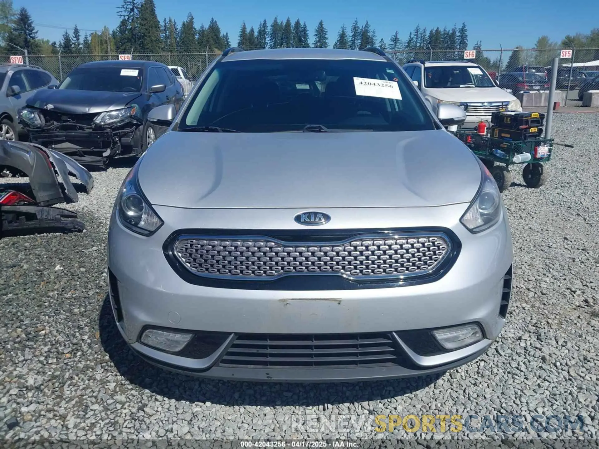 12 Photograph of a damaged car KNDCC3LC2K5248526 KIA NIRO 2019