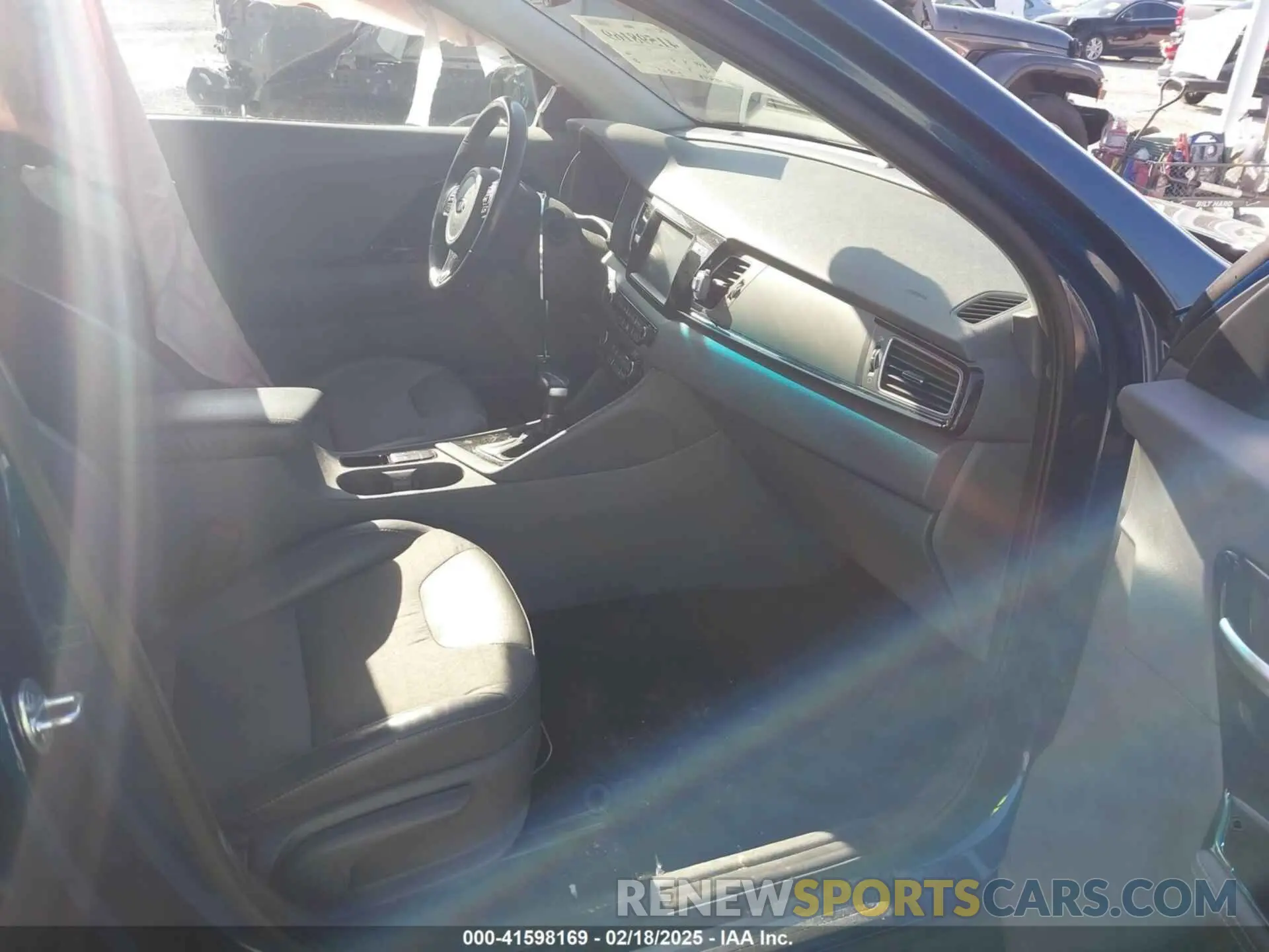 5 Фотография поврежденного автомобиля KNDCC3LC2K5265519 KIA NIRO 2019