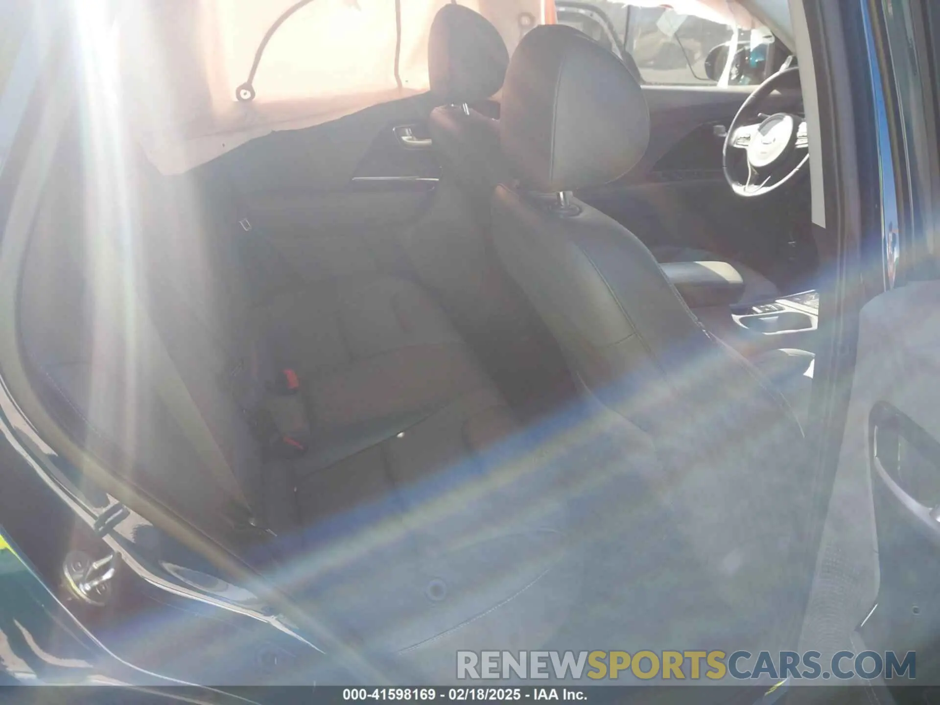 8 Фотография поврежденного автомобиля KNDCC3LC2K5265519 KIA NIRO 2019