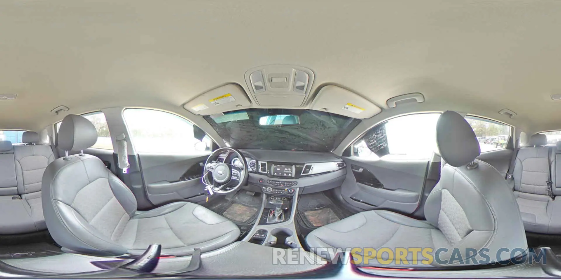 16 Photograph of a damaged car KNDCC3LC5K5303986 KIA NIRO 2019