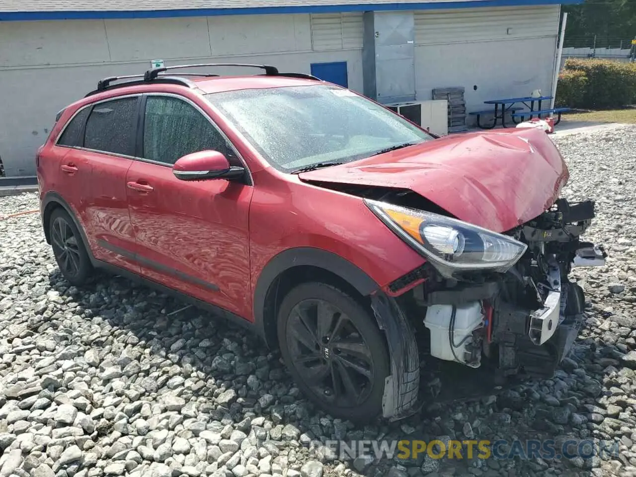 4 Photograph of a damaged car KNDCC3LC7K5253950 KIA NIRO 2019
