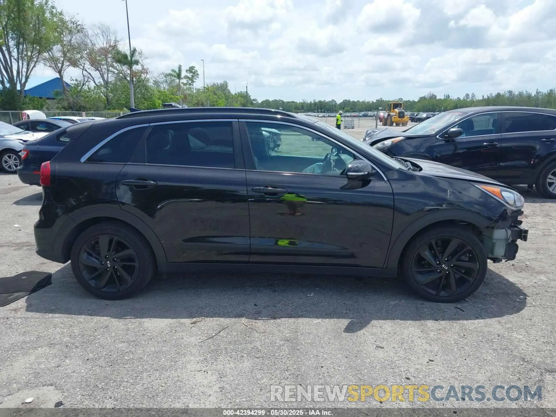 13 Фотография поврежденного автомобиля KNDCC3LC7K5265421 KIA NIRO 2019