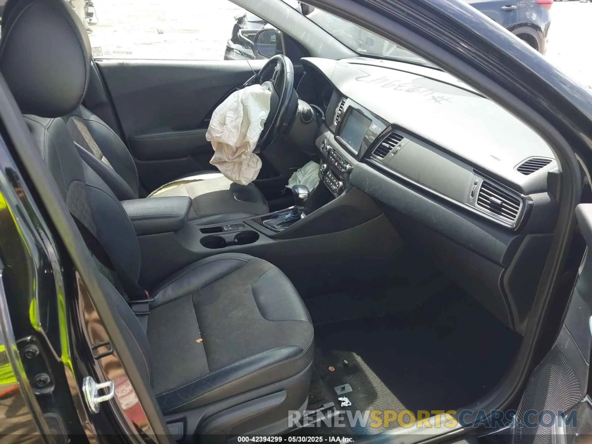 5 Фотография поврежденного автомобиля KNDCC3LC7K5265421 KIA NIRO 2019