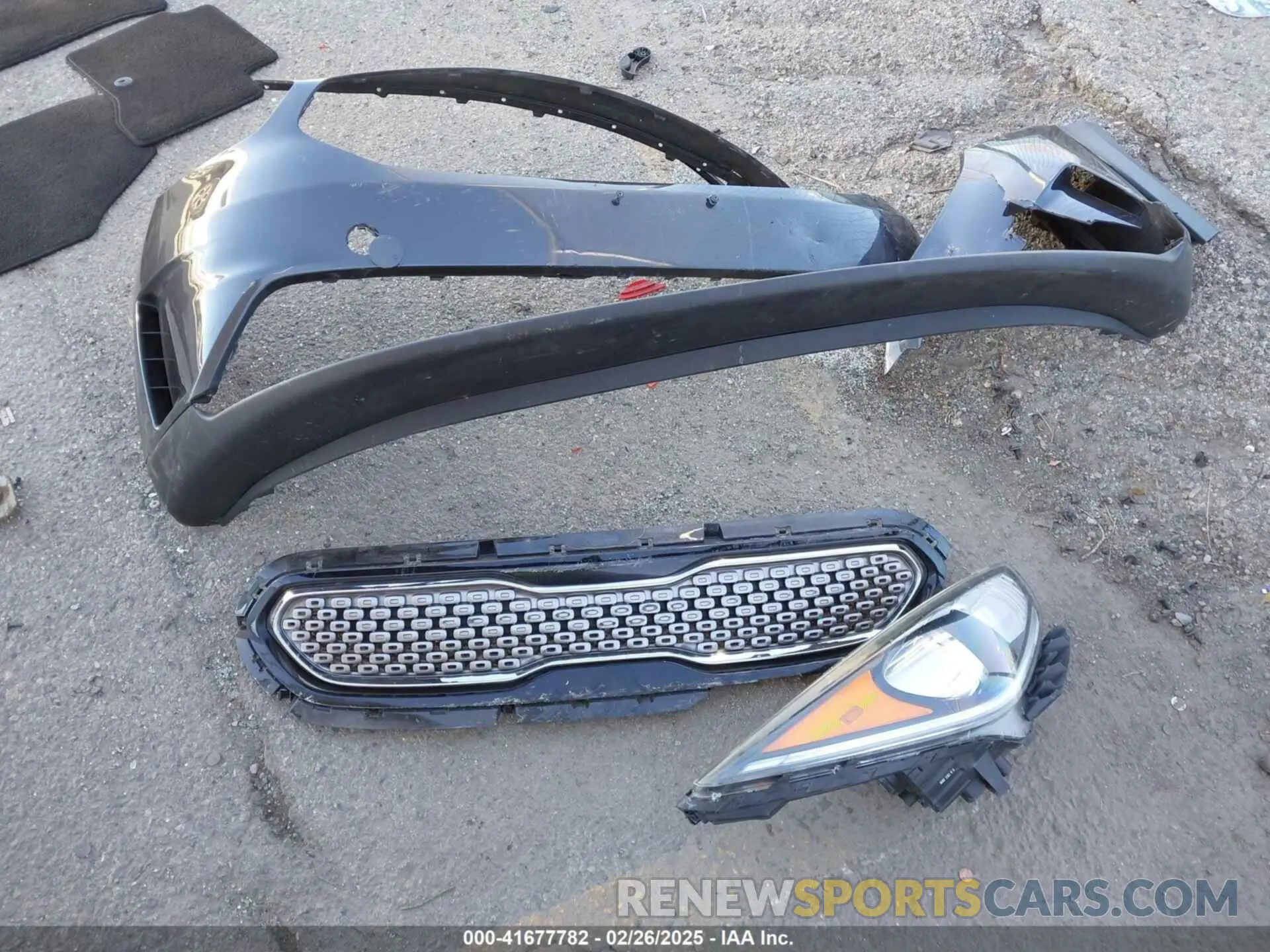 11 Photograph of a damaged car KNDCC3LC8K5264830 KIA NIRO 2019