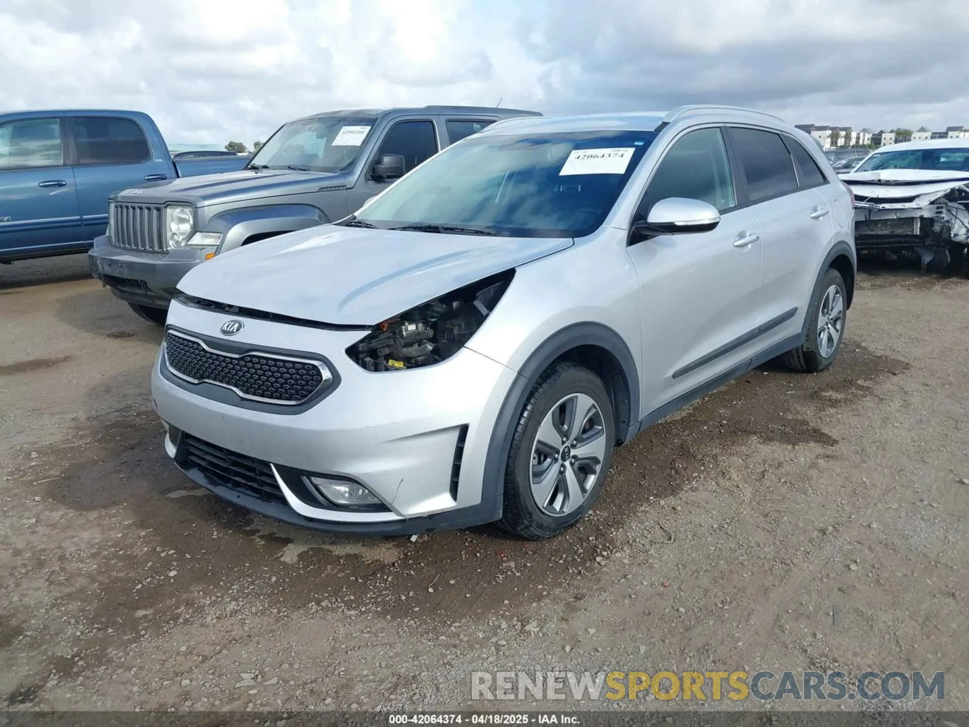 2 Photograph of a damaged car KNDCC3LC8K5351854 KIA NIRO 2019