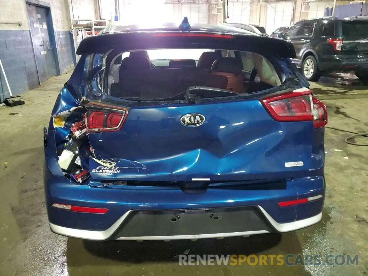 6 Photograph of a damaged car KNDCC3LC9K5225891 KIA NIRO 2019