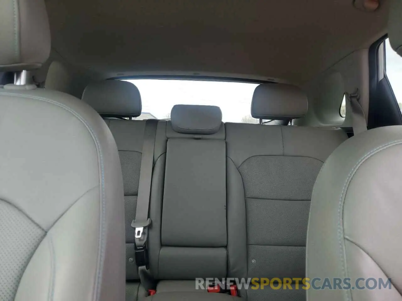 10 Photograph of a damaged car KNDCC3LD2K5344746 KIA NIRO 2019