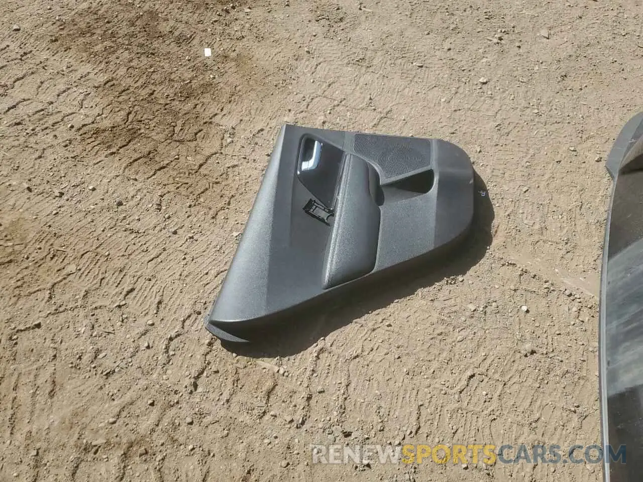 13 Photograph of a damaged car KNDCC3LG1K5024439 KIA NIRO 2019