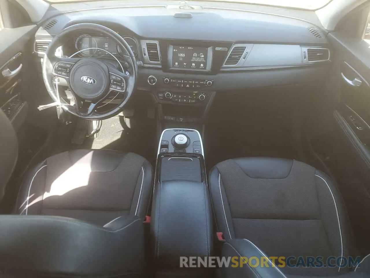 8 Photograph of a damaged car KNDCC3LG1K5024439 KIA NIRO 2019