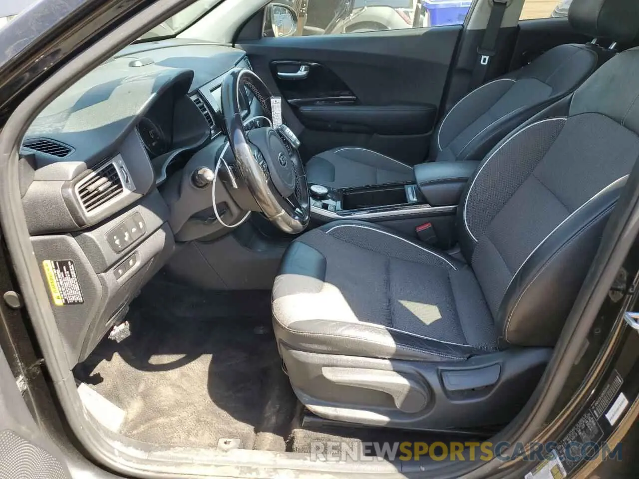 7 Фотография поврежденного автомобиля KNDCC3LG8K5024261 KIA NIRO 2019