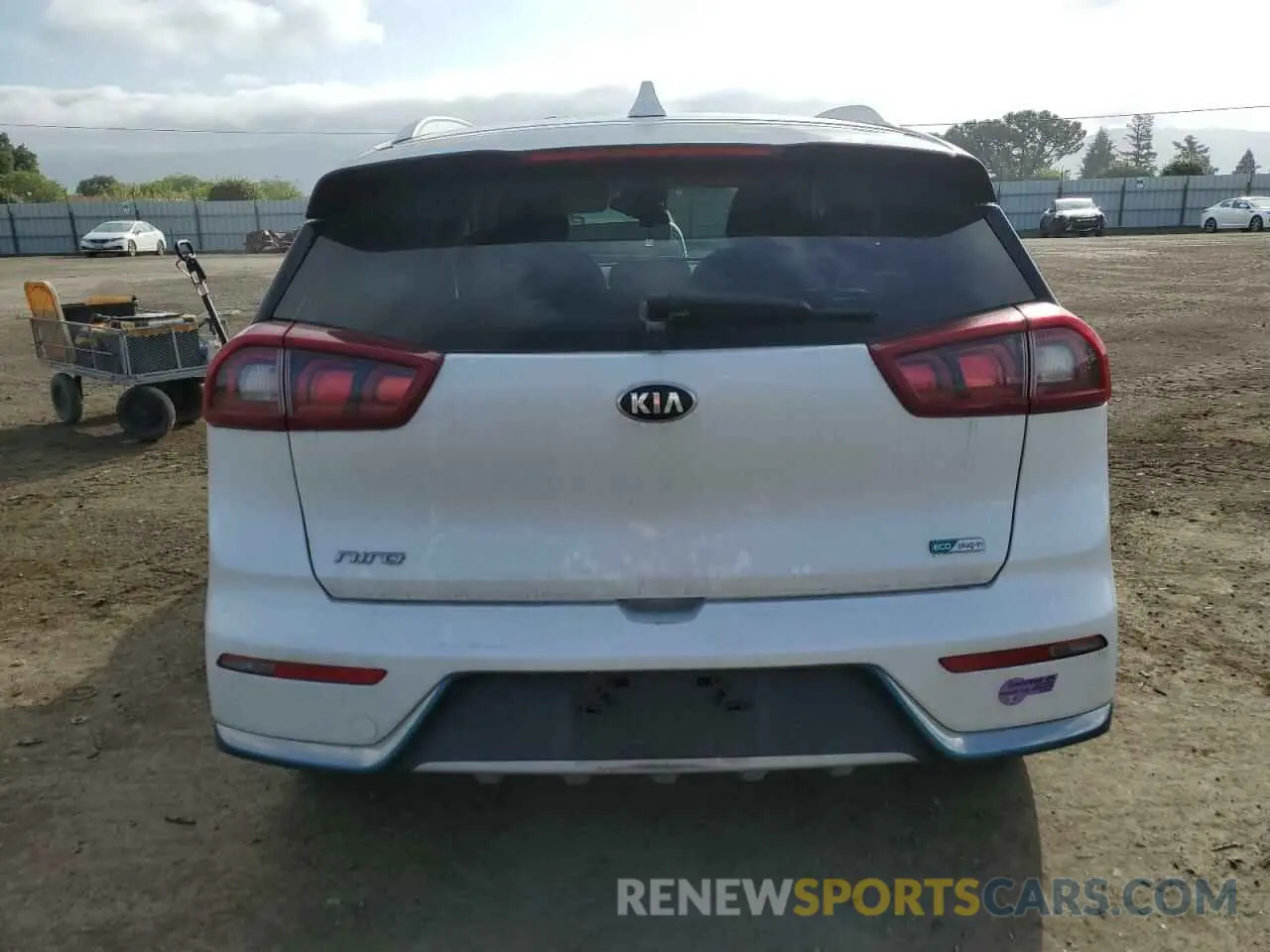 6 Photograph of a damaged car KNDCD3LD2K5258012 KIA NIRO 2019