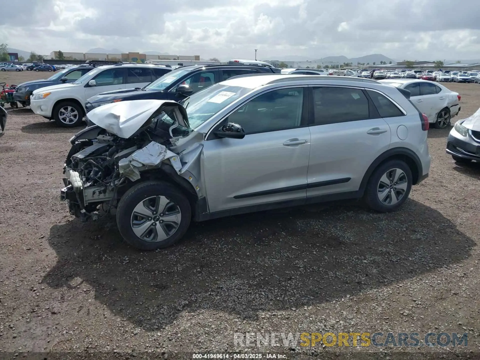 15 Photograph of a damaged car KNDCB3LC0L5371441 KIA NIRO 2020