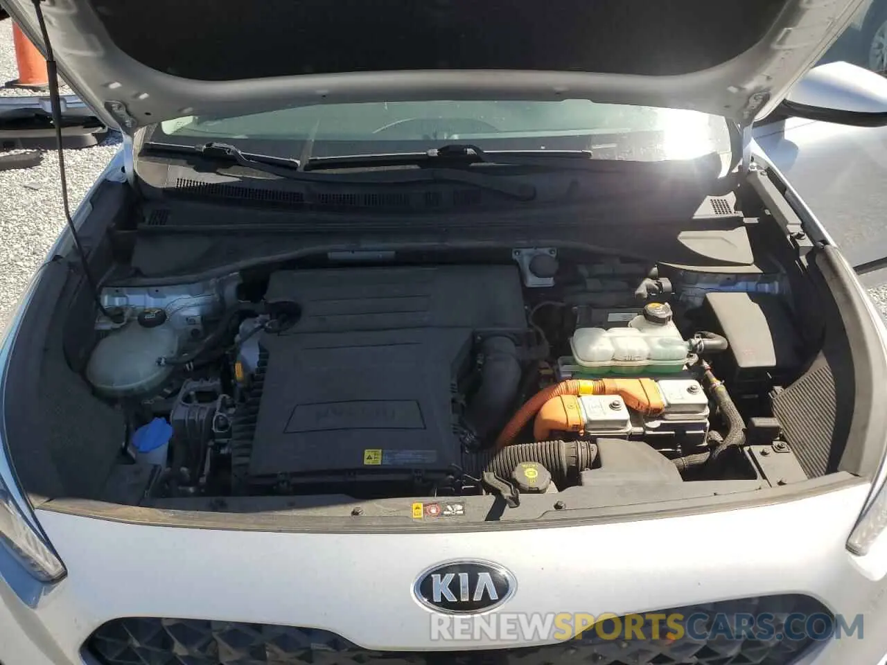 12 Photograph of a damaged car KNDCB3LC5L5361617 KIA NIRO 2020
