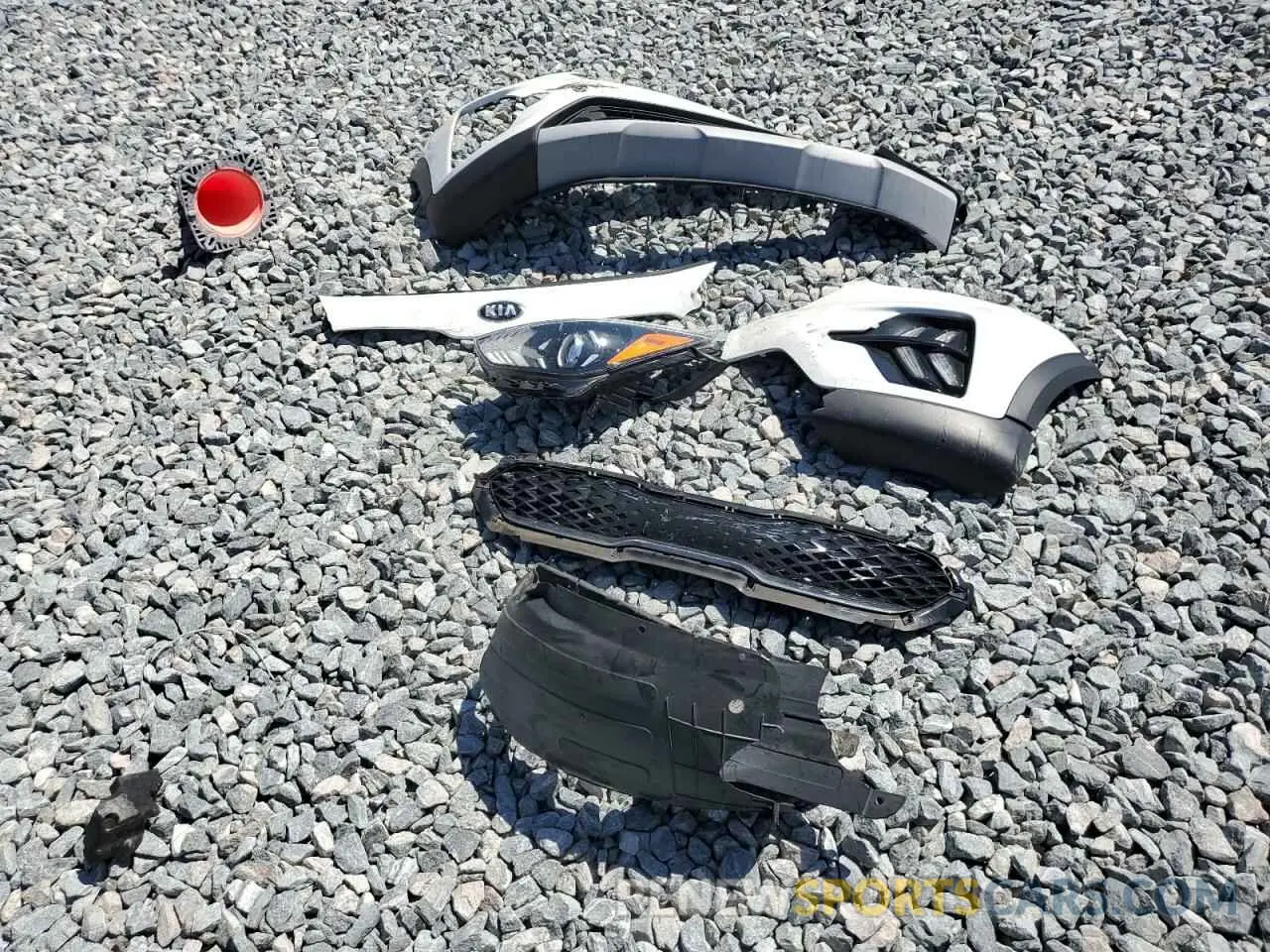 12 Photograph of a damaged car KNDCB3LC5L5362167 KIA NIRO 2020