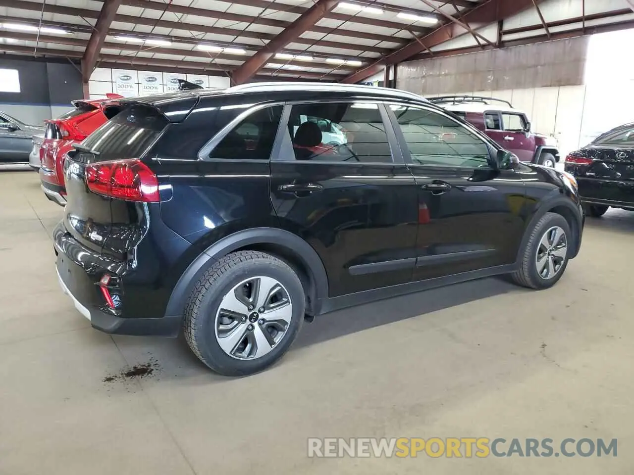 3 Photograph of a damaged car KNDCB3LC5L5362444 KIA NIRO 2020
